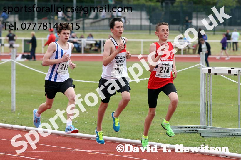 Boys under-15s 1500 metres, North Eastern Track and Fields Champs., Middlesbrough. Photo: David T. Hewitson/Sports for All Pics